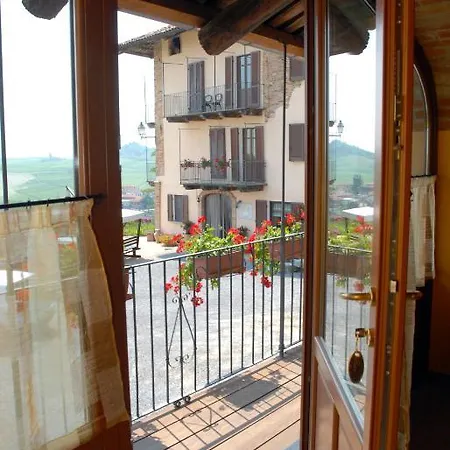 Il Borgo Oda ve Kahvaltı Castellinaldo