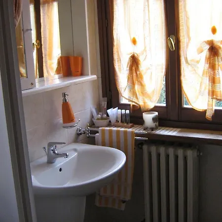 Il Borgo Oda ve Kahvaltı Castellinaldo