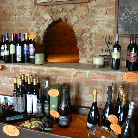 Il Borgo 3* Castellinaldo