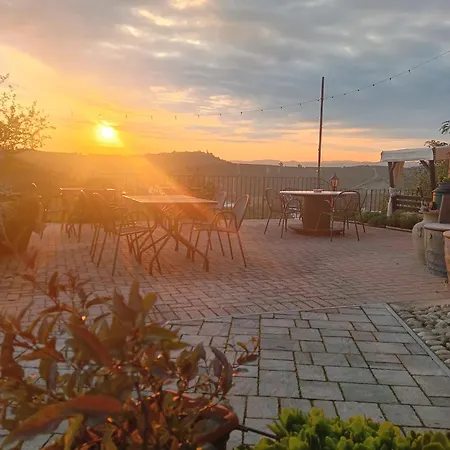 Il Borgo 3* Castellinaldo