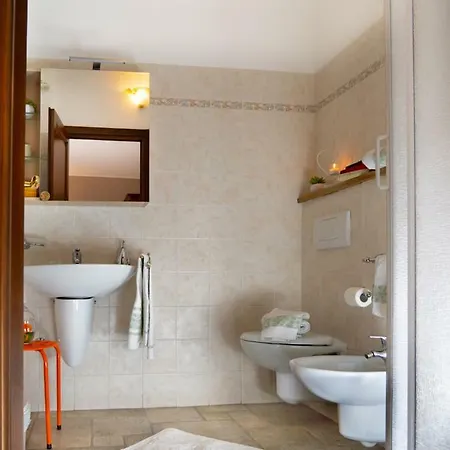 Il Borgo Oda ve Kahvaltı Castellinaldo